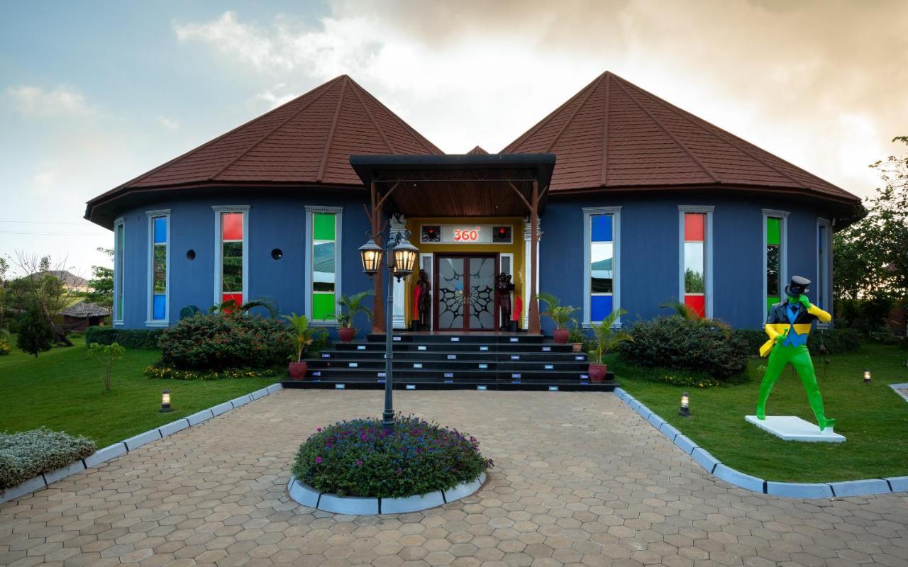Fun Retreat Resort, Hotel&Ayurveda Spa Arusha Exterior foto