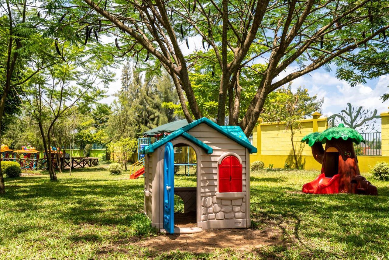 Fun Retreat Resort, Hotel&Ayurveda Spa Arusha Exterior foto